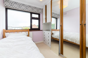 Bed- click for photo gallery